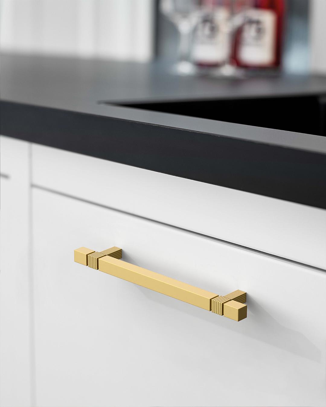 DESIGN3909 Modern Fluted Square Bar Cabinet Pulls