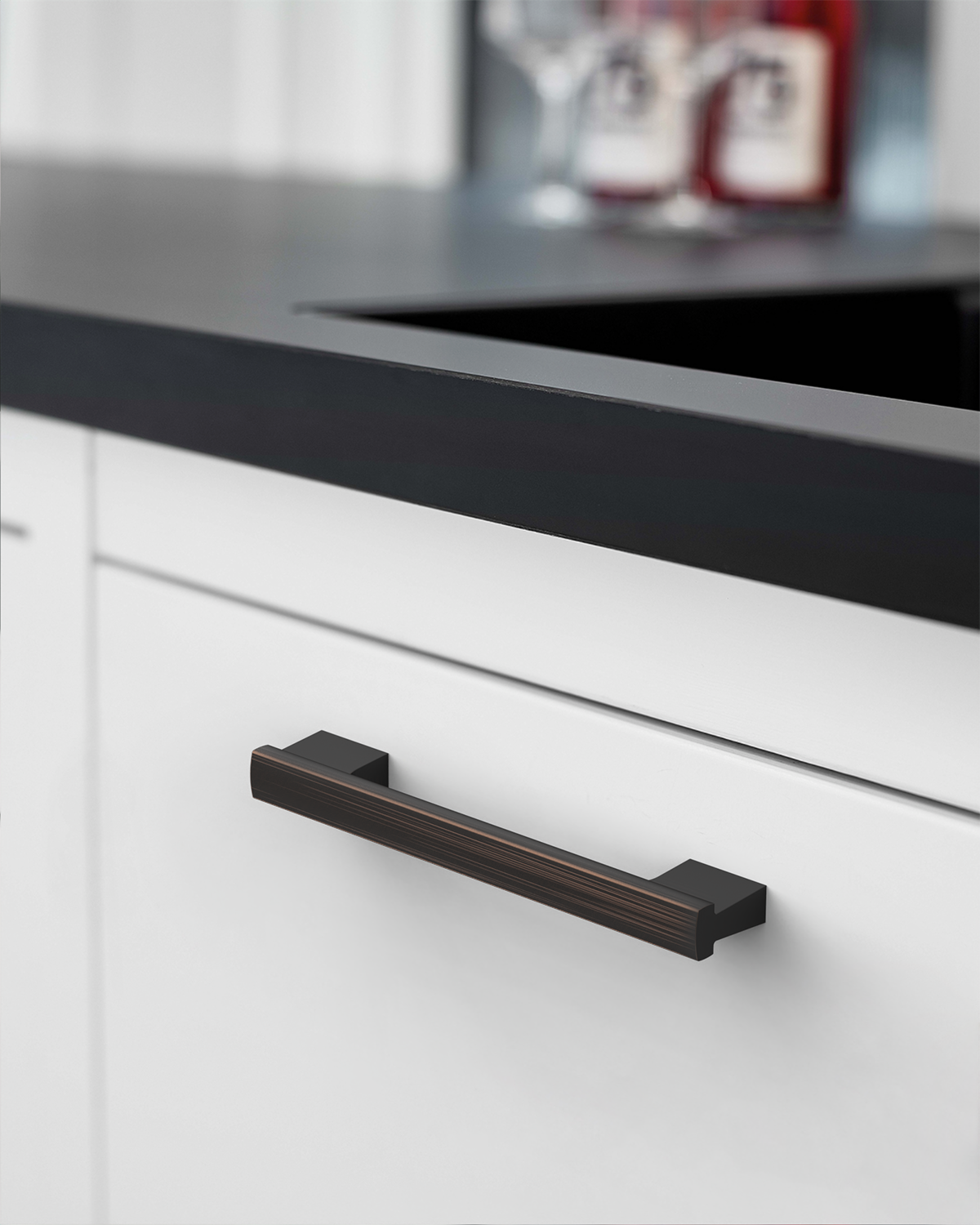 DESIGN4497 Modern Curved Edge Architectural Cabinet Pulls
