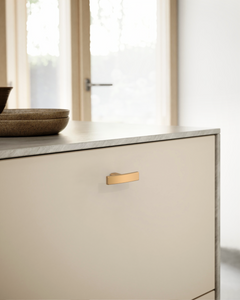 DESIGN1896 Transitional Streamlined T-Bar Cabinet Knobs
