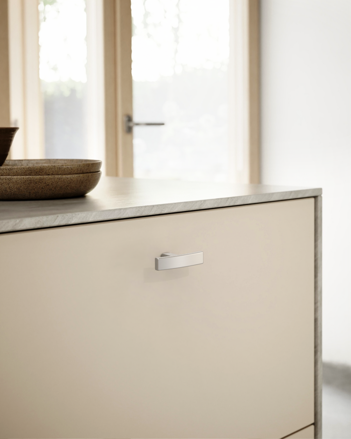 DESIGN1896 Transitional Streamlined T-Bar Cabinet Knobs