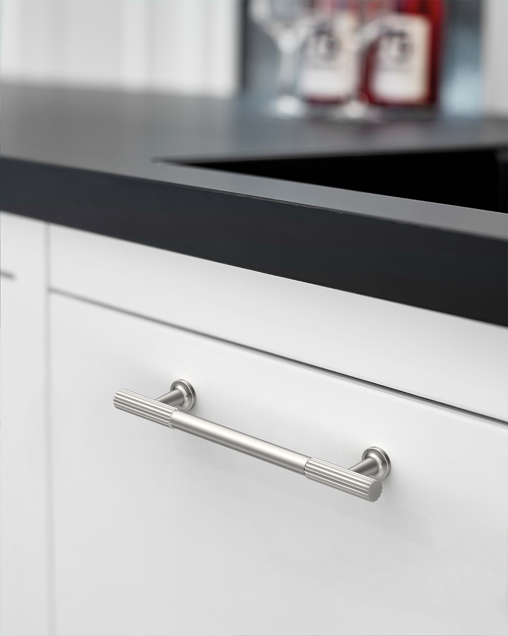 DESIGN2250 Oil Rubbed Bronze Knurled Pulls for Vintage Kitchens | 6-1/4" / 160mm Hole Center