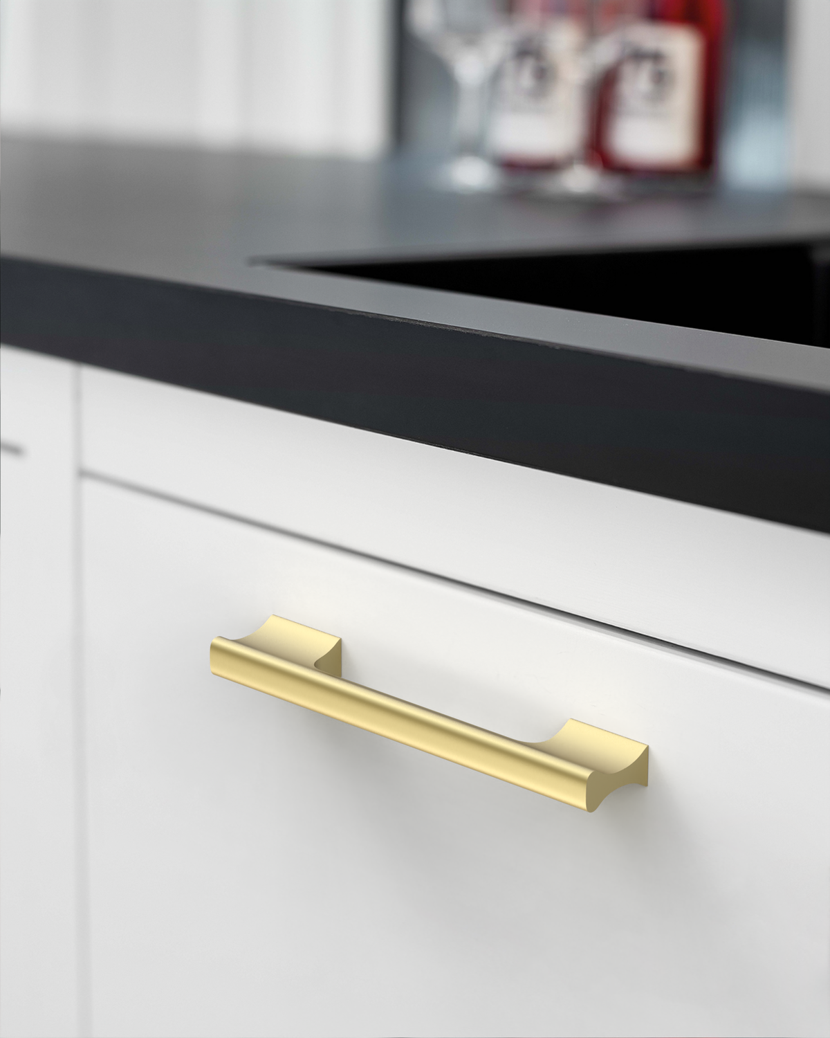 Design4504 Matte Black Solid Metal Concave Bar Pull for Modern Kitchens (5" Hole Center)