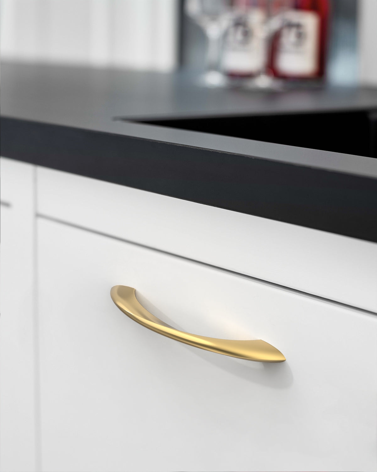 DESIGN2554 Warm Minimalist Streamlined Bow Cabinet Pulls