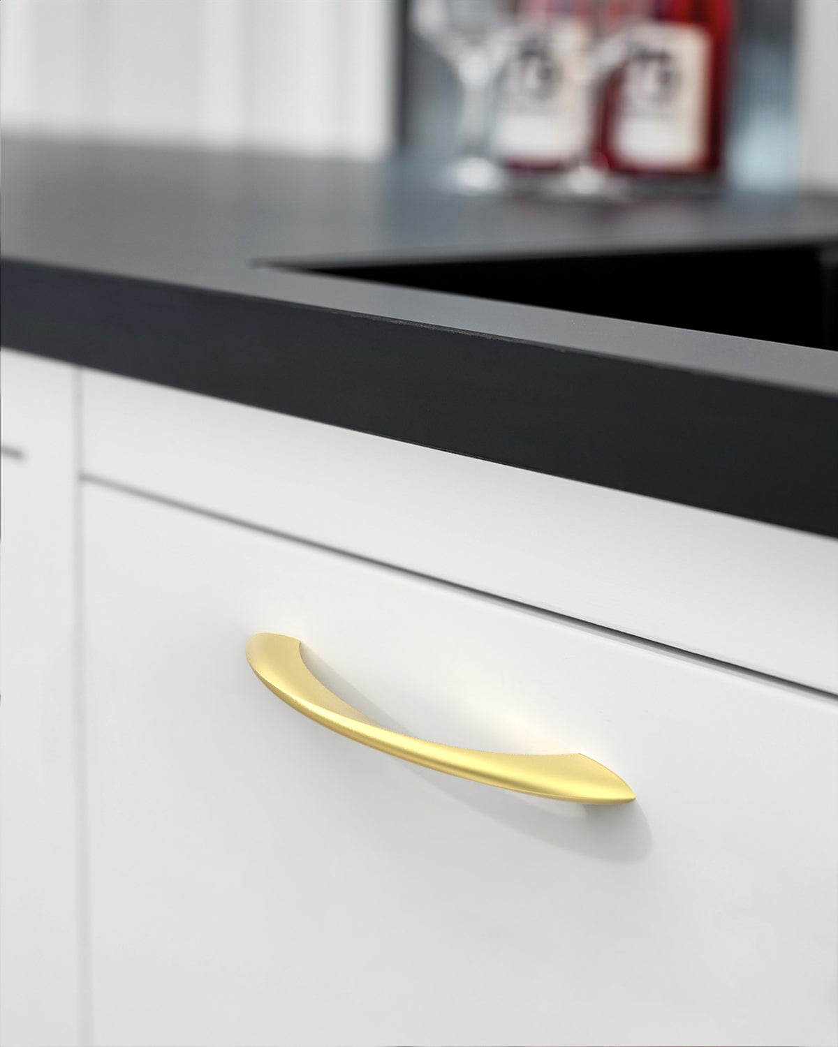 DESIGN2554 Warm Minimalist Streamlined Bow Cabinet Pulls