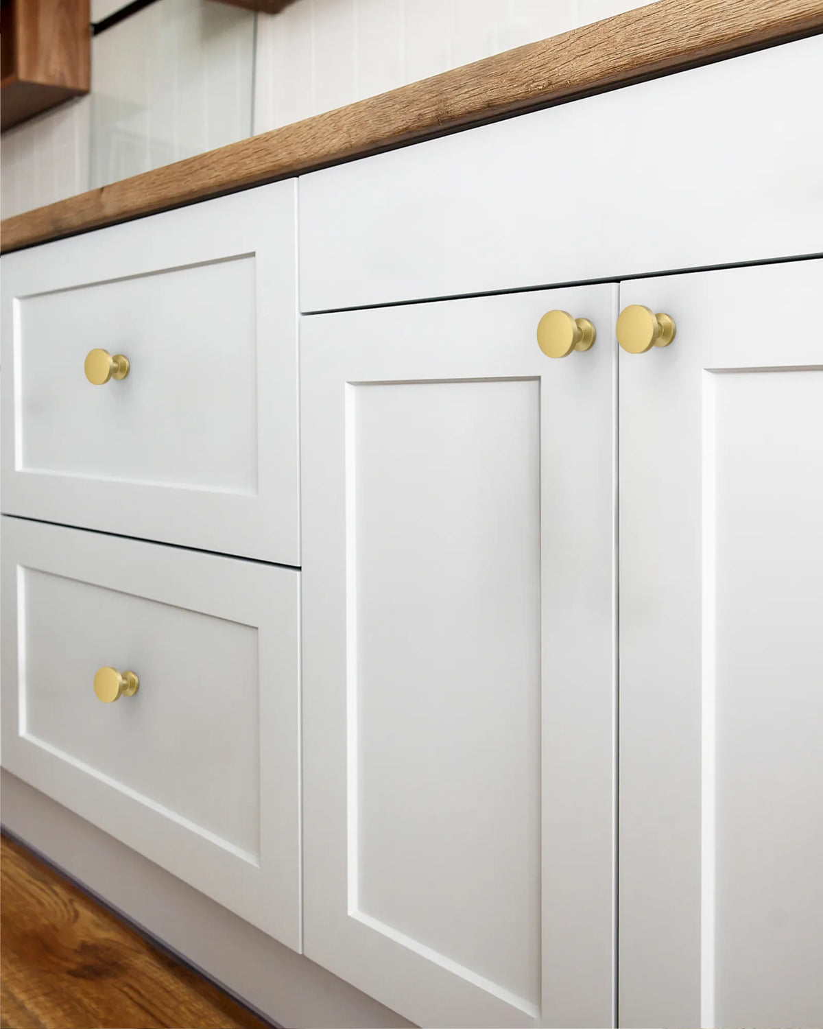 DESIGN3835 Contemporary Flat Disc Cabinet Knobs with Round Rose